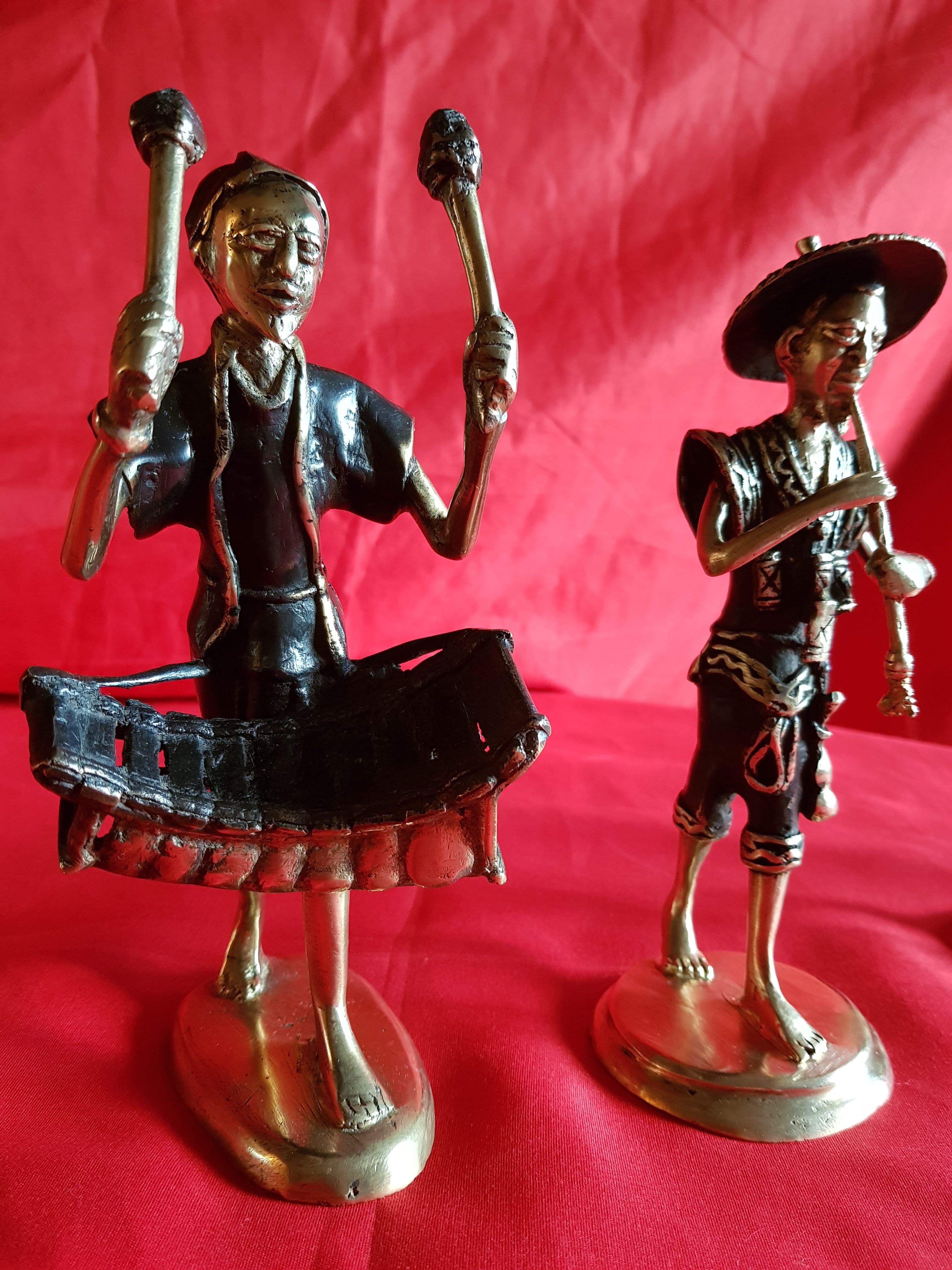 un balafoniste et un flutiste