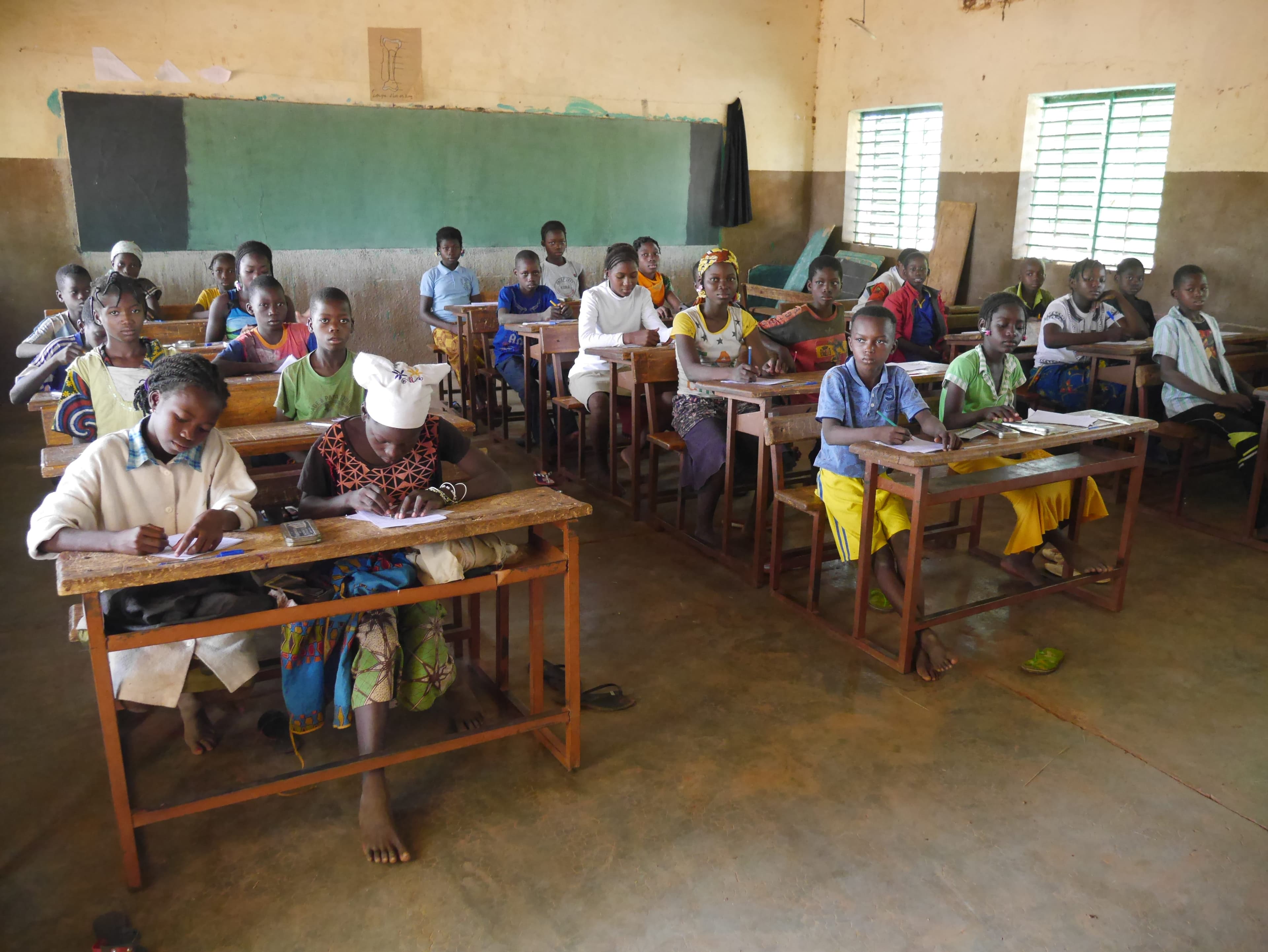 Une classe de l'école de Bwan